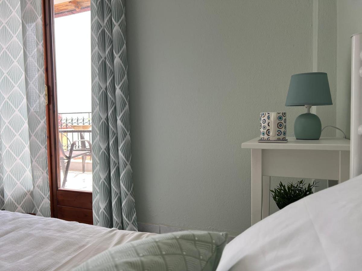 Island Boutique Apartments ピルガディキア エクステリア 写真