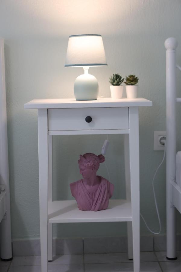 Island Boutique Apartments ピルガディキア エクステリア 写真
